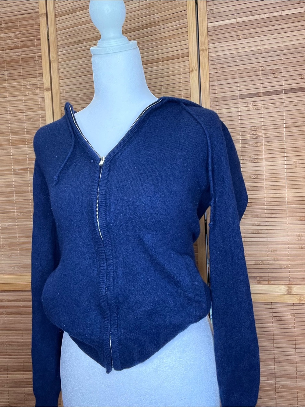 Neiman Marcus Navy Zip-Front Hooded Sweater, M, 100% cashmere